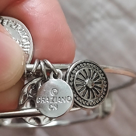 R.J. Graziano CN Silver Charm Bangle - Picture 5 of 6